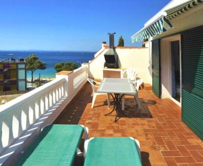 Apartamentos el Berganti en Canyelles Petites