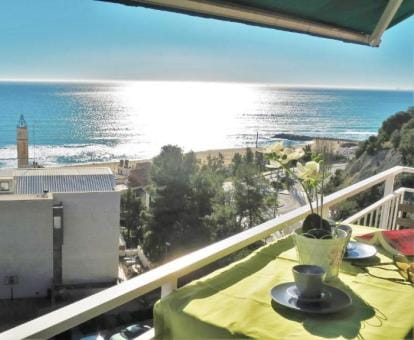 Bianca Seaview & Beach Apartment