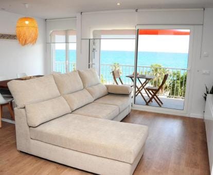 Apartamento frente al mar Camet de Mar