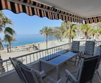 La Herradura Junto Al Mar