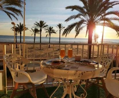 Nuevo Primerísima Línea con Wifi y Parking Gratis