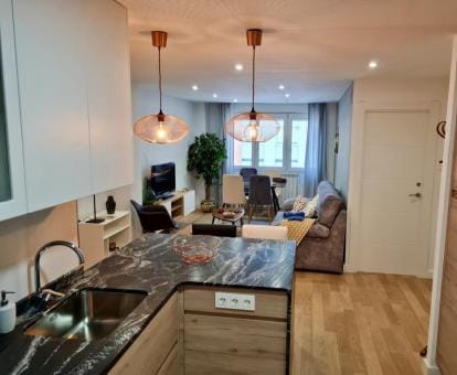 Precioso Piso Para 6 Personas en la Playa de San Lorenzo