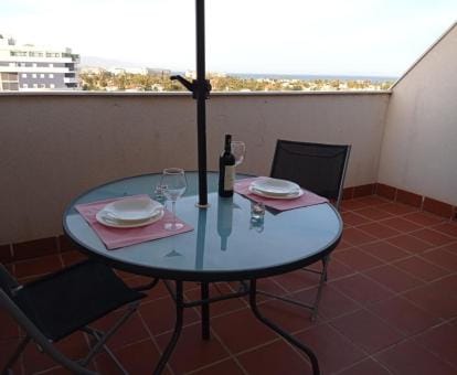 Sol y Playa Roquetas-Ático con Piscina Solarium
