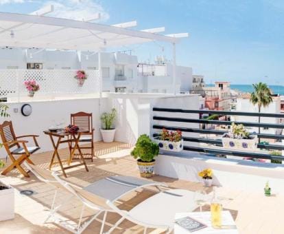 Summerland Apartments Rota