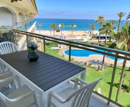 Apartamento con vistas al mar en Playa de Cristal