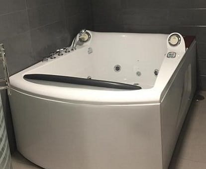 Deluxe Hostels & Suites Merida