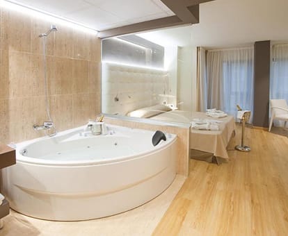 Hotel Longoria Plaza Blue Hoteles