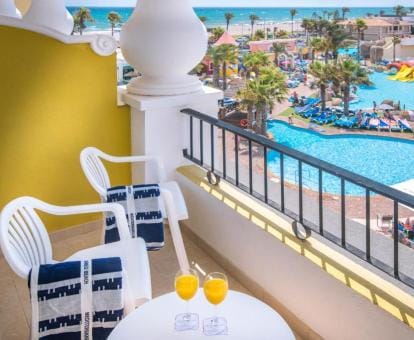 Mediterraneo Bay Hotel & Resort