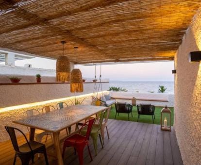 Sea Level Apto Sofisticado en Primera Línea Playa